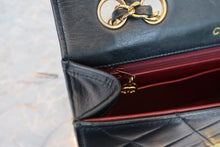 Load image into Gallery viewer, CHANEL 2.55 Matelasse chain shoulder bag Lambskin Black/Gold hadware Shoulder bag 700080153