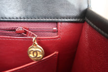 Load image into Gallery viewer, CHANEL 2.55 Matelasse chain shoulder bag Lambskin Black/Gold hadware Shoulder bag 700080153