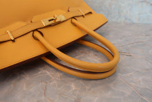将图片加载到图库查看器,HERMES BIRKIN 35 Graine Couchevel leather Jaune □D刻印 Hand bag 800070068