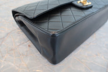 將圖片載入圖庫檢視器 CHANEL/シャネル マトラッセWフラップチェーンショルダーバッグ ラムスキン ブラック/ゴールド金具 ショルダーバッグ 800080137