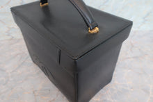 Load image into Gallery viewer, CHANEL CC mark 2WAY Vanity Caviar skin Black/Gold hadware Vanity 700080166