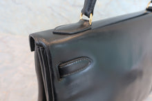 画像をギャラリービューアに読み込む, HERMES/エルメス ケリー32 ボックスカーフ ブラック 〇J刻印 ショルダーバッグ 800050059