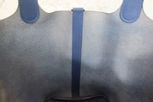 Load image into Gallery viewer, HERMES PICOTIN LOCK PM Tressage Epsom leather Blue brighton/Capucine/Blue saphir C Engraving Hand bag 700120132