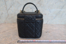 画像をギャラリービューアに読み込む, CHANEL/シャネル マトラッセバニティチェーンショルダーバッグ キャビアスキン ブラック/ゴールド金具 ショルダーバッグ 800010133