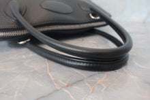 Load image into Gallery viewer, HERMES/BOLIDE 31 Clemence leather Black □L Engraving Shoulder bag 700120095