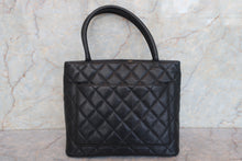 画像をギャラリービューアに読み込む, CHANEL/シャネル 復刻トート キャビアスキン ブラック/ゴールド金具 トートバッグ 700110017