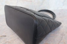 画像をギャラリービューアに読み込む, CHANEL/シャネル 復刻トート キャビアスキン ブラック/ゴールド金具 トートバッグ 700110017