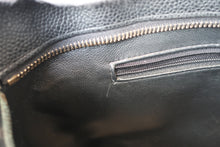 画像をギャラリービューアに読み込む, CHANEL/シャネル 復刻トート キャビアスキン ブラック/ゴールド金具 トートバッグ 700110017