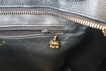 画像をギャラリービューアに読み込む, CHANEL/シャネル 復刻トート キャビアスキン ブラック/ゴールド金具 トートバッグ 700110017