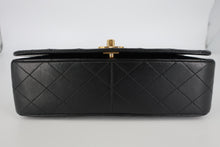 Load image into Gallery viewer, CHANEL Matelasse Full Flap Chain shoulder bag Lambskin Black/Gold hardware Shoulder bag 800090185