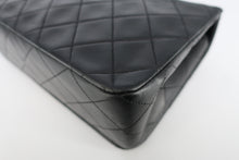 Load image into Gallery viewer, CHANEL Matelasse Full Flap Chain shoulder bag Lambskin Black/Gold hardware Shoulder bag 800090185