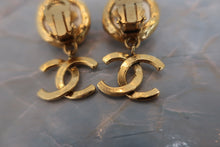 Load image into Gallery viewer, CHANEL CC mark Pearl earring Gold plate Gold Earring 600040087