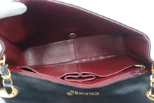Load image into Gallery viewer, CHANEL Matelasse Full Flap Chain shoulder bag Lambskin Black/Gold hardware Shoulder bag 800090185