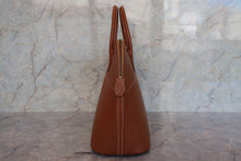 Load image into Gallery viewer, HERMES BOLIDE 35 Graine Couchevel leather Gold 〇Y Engraving Shoulder bag 700050114