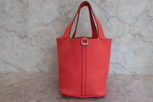 画像をギャラリービューアに読み込む, HERMES/エルメス ピコタンロックMM トリヨンクレマンス ルージュピヴォワンヌ □R刻印 ハンドバッグ 800030008