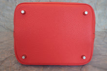 画像をギャラリービューアに読み込む, HERMES/エルメス ピコタンロックMM トリヨンクレマンス ルージュピヴォワンヌ □R刻印 ハンドバッグ 800030008