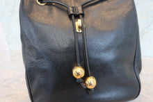 画像をギャラリービューアに読み込む, CHANEL/シャネル ココマークチェーンリュック キャビアスキン ブラック/ゴールド金具 リュック 700110033