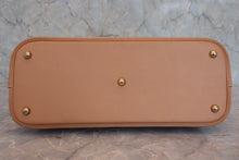 Load image into Gallery viewer, HERMES BOLIDE 35 Graine Couchevel leather Natural □A Engraving Shoulder bag 800060016