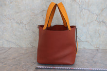 画像をギャラリービューアに読み込む, HERMES/エルメス ピコタンロックタッチMM トリヨンクレマンス/ヴォースイフト キュイーブル/ジョーヌドール X刻印 ハンドバッグ 800020266