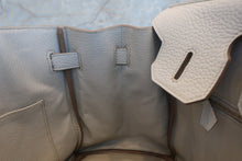 Load image into Gallery viewer, HERMES BIRKIN 30 Clemence leather Pearl gray □Q Engraving Hand bag 700080192