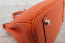 Load image into Gallery viewer, HERMES BIRKIN 25 Togo leather Orange □K Engraving Hand bag 700020151