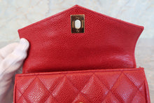 画像をギャラリービューアに読み込む, CHANEL/シャネル マトラッセウエストバッグ キャビアスキン レッド/ゴールド金具 ウエストバッグ 700110021