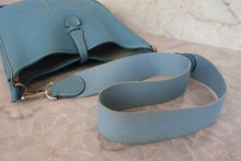 画像をギャラリービューアに読み込む, HERMES/エルメス エブリン2PM トリヨンクレマンス ブルージーン ショルダーバッグ 800030019