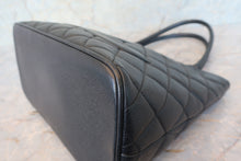 画像をギャラリービューアに読み込む, CHANEL/シャネル 復刻トート キャビアスキン ブラック/ゴールド金具 トートバッグ 700110019