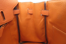 Load image into Gallery viewer, HERMES BIRKIN 25 Togo leather Orange □K Engraving Hand bag 700020151