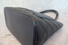 画像をギャラリービューアに読み込む, CHANEL/シャネル 復刻トート キャビアスキン ブラック/ゴールド金具 トートバッグ 700110019