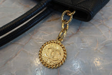 画像をギャラリービューアに読み込む, CHANEL/シャネル 復刻トート キャビアスキン ブラック/ゴールド金具 トートバッグ 700110019