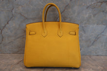 Load image into Gallery viewer, HERMES BIRKIN 25 Togo leather Soleil □M Engraving Hand bag 700060055