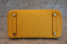 Load image into Gallery viewer, HERMES BIRKIN 25 Togo leather Soleil □M Engraving Hand bag 700060055