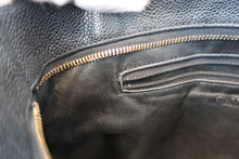 画像をギャラリービューアに読み込む, CHANEL/シャネル 復刻トート キャビアスキン ブラック/ゴールド金具 トートバッグ 700110019