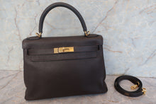 Load image into Gallery viewer, HERMES KELLY 28 Clemence leather Chocolat □J Engraving Shoulder bag 700120063