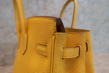 Load image into Gallery viewer, HERMES BIRKIN 25 Togo leather Soleil □M Engraving Hand bag 700060055