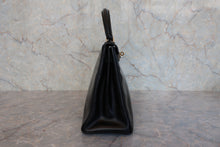 将图片加载到图库查看器,HERMES KELLY 28 Box carf leather Black Hand bag 800030036