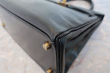 将图片加载到图库查看器,HERMES KELLY 28 Box carf leather Black Hand bag 800030036