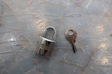 將圖片載入圖庫檢視器 HERMES/エルメス ピコタンロックPM トリヨンクレマンス ターコイズ □R刻印 ハンドバッグ 700100013