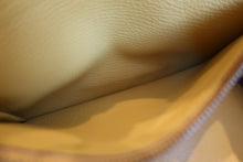 Load image into Gallery viewer, HERMES BIRKIN 25 Togo leather Soleil □M Engraving Hand bag 700060055