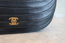 画像をギャラリービューアに読み込む, CHANEL/シャネル ココマークチェーンショルダーバッグ ラムスキン ブラック/ゴールド金具 ショルダーバッグ 800080140