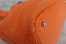 画像をギャラリービューアに読み込む, HERMES/エルメス ピコタンロックMM トリヨンクレマンス オレンジ □M刻印 ハンドバッグ 700080189