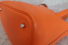 画像をギャラリービューアに読み込む, HERMES/エルメス ピコタンロックMM トリヨンクレマンス オレンジ □M刻印 ハンドバッグ 700080189