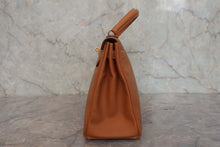 画像をギャラリービューアに読み込む, HERMES/エルメス ケリー28 クシュベル ゴールド 〇Q刻印 ショルダーバッグ 800010142