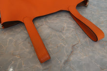 画像をギャラリービューアに読み込む, HERMES/エルメス ピコタンロックMM トリヨンクレマンス オレンジ □M刻印 ハンドバッグ 700080189