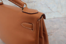 画像をギャラリービューアに読み込む, HERMES/エルメス ケリー28 クシュベル ゴールド 〇Q刻印 ショルダーバッグ 800010142