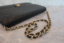 画像をギャラリービューアに読み込む, CHANEL/シャネル マトラッセプッシュロックチェーンショルダーバッグ ラムスキン ブラック/ゴールド金具 ショルダーバッグ 800070055