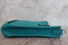 將圖片載入圖庫檢視器 HERMES/エルメス エブリンTPM トリヨンクレマンス ブルーパオン X刻印 ショルダーバッグ 700110052