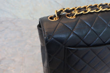 将图片加载到图库查看器,CHANEL/香奈儿 中号CF 单盖包 双链条包 羊皮 Black/Gold hadware(黑色/金色金属) 肩背包 800030137