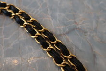 将图片加载到图库查看器,CHANEL/香奈儿 中号CF 单盖包 双链条包 羊皮 Black/Gold hadware(黑色/金色金属) 肩背包 800030137